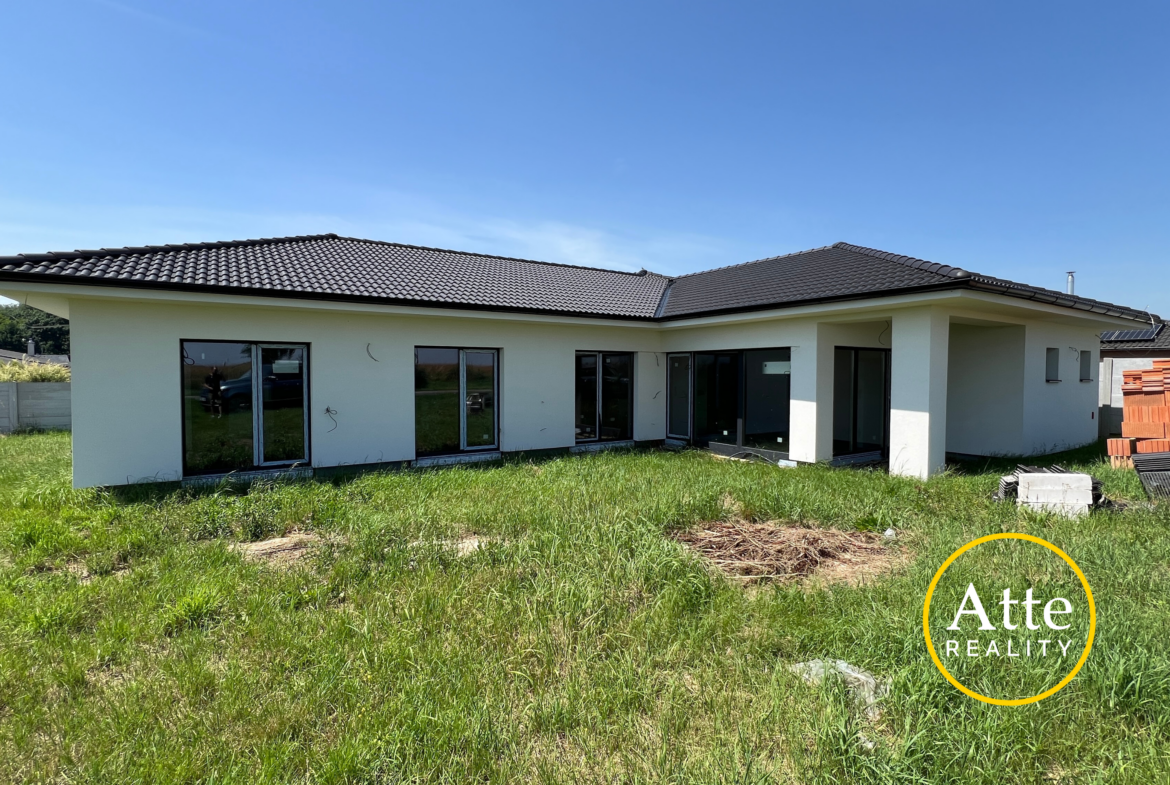 holodom na predaj Voderady