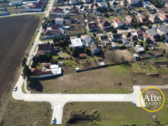 Križovany pozemky na predaj